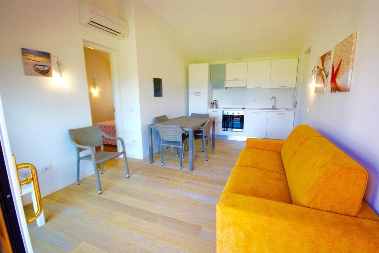 Residenze Dei Fiori Villa Porto Rotondo Szoba fotó