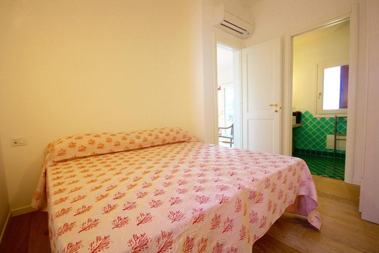 Residenze Dei Fiori Villa Porto Rotondo Szoba fotó