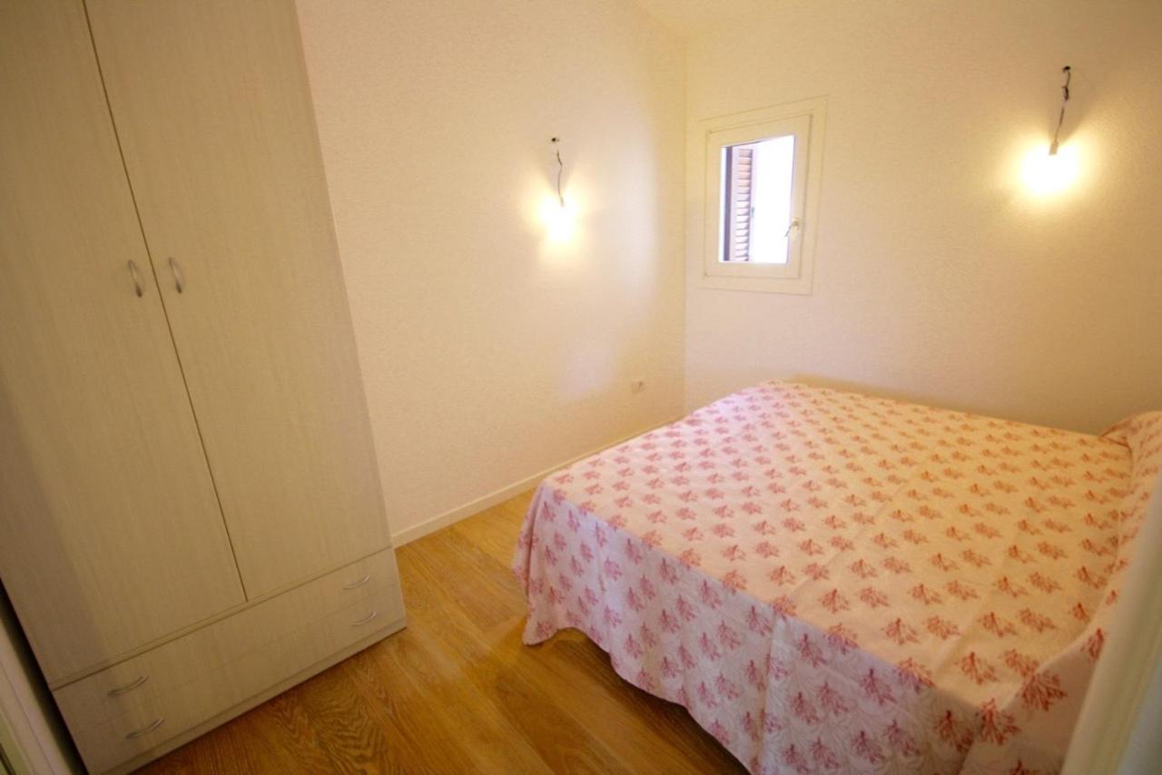Residenze Dei Fiori Villa Porto Rotondo Szoba fotó