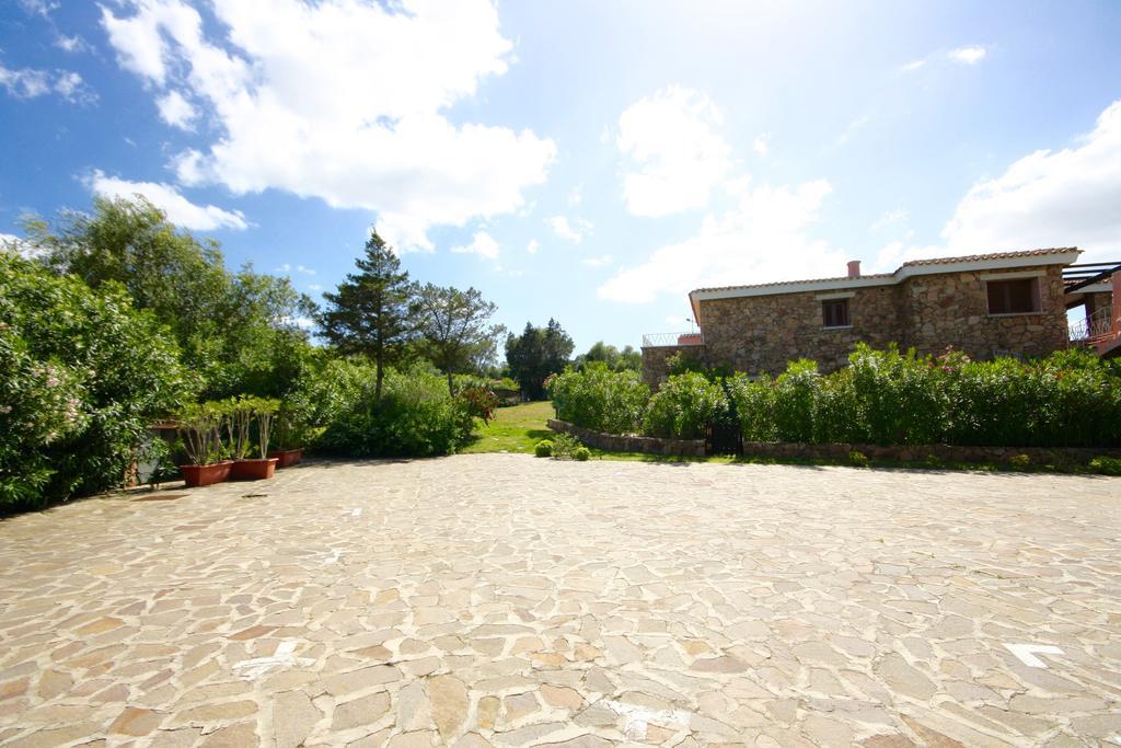 Residenze Dei Fiori Villa Porto Rotondo Kültér fotó