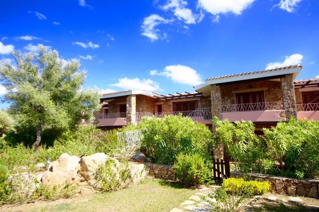 Residenze Dei Fiori Villa Porto Rotondo Kültér fotó