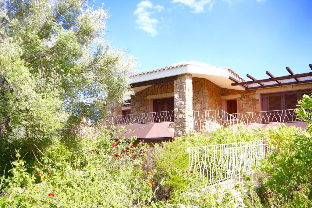 Residenze Dei Fiori Villa Porto Rotondo Kültér fotó
