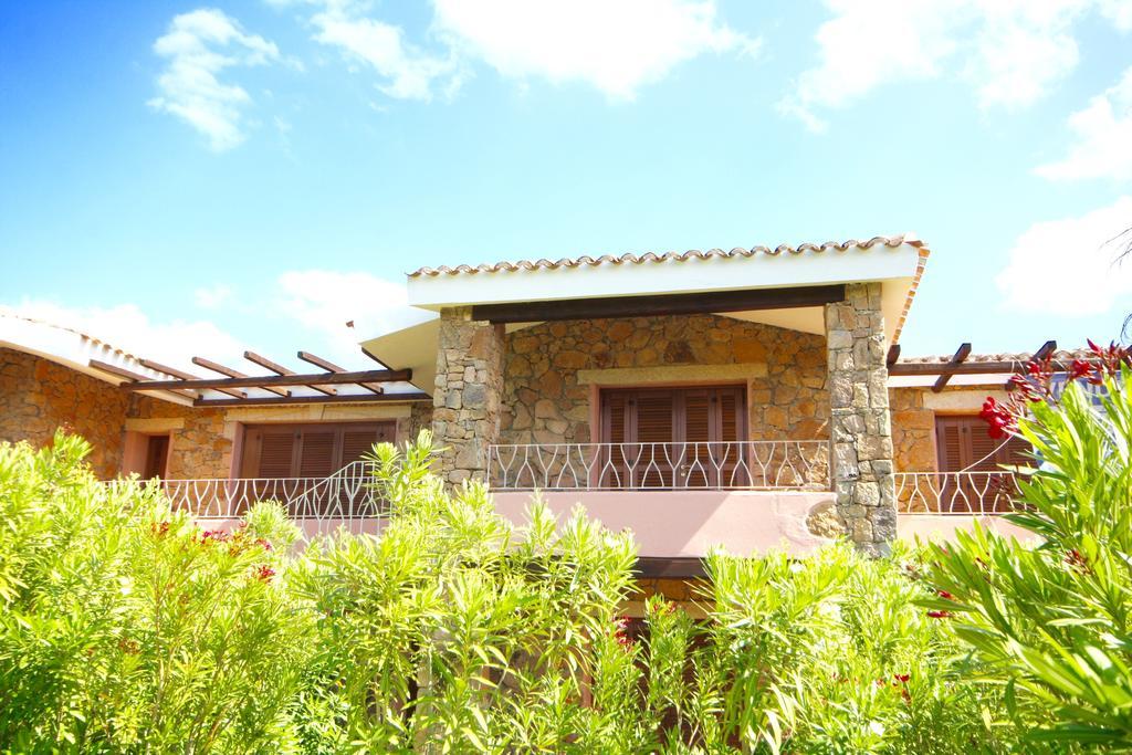 Residenze Dei Fiori Villa Porto Rotondo Kültér fotó
