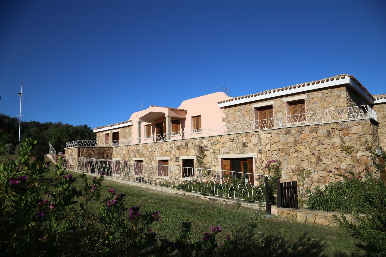 Residenze Dei Fiori Villa Porto Rotondo Kültér fotó